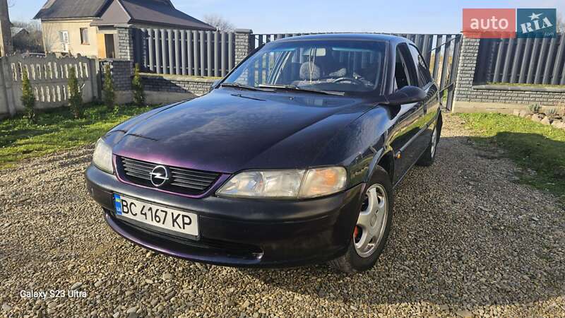 Седан Opel Vectra 1997 в Стрые