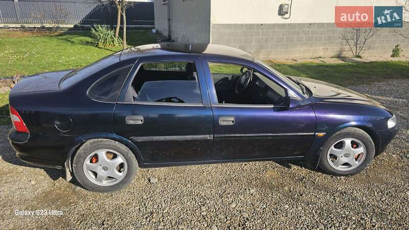 Седан Opel Vectra 1997 в Стрые