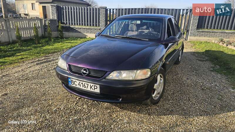 Седан Opel Vectra 1997 в Стрые