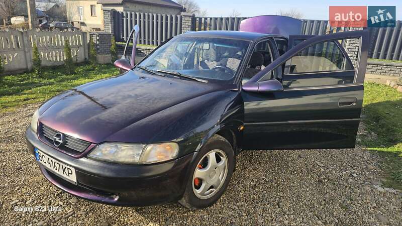 Седан Opel Vectra 1997 в Стрые