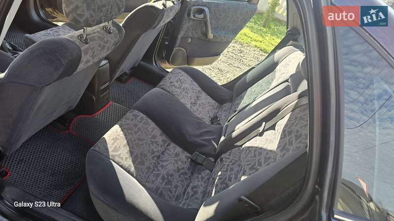 Седан Opel Vectra 1997 в Стрые