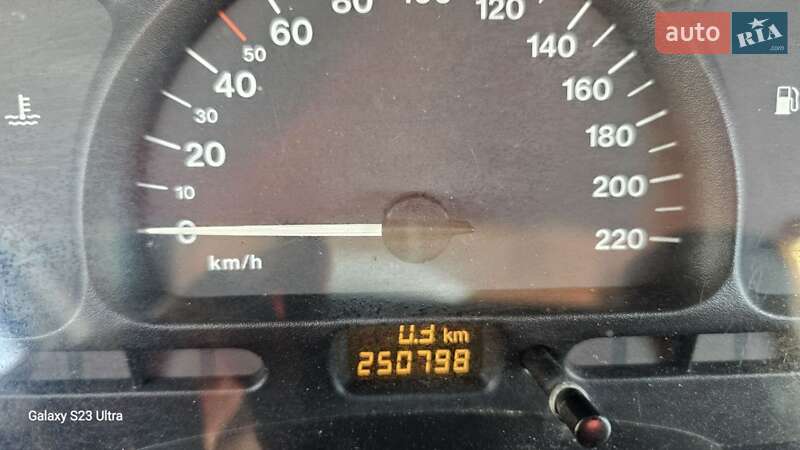 Седан Opel Vectra 1997 в Стрые