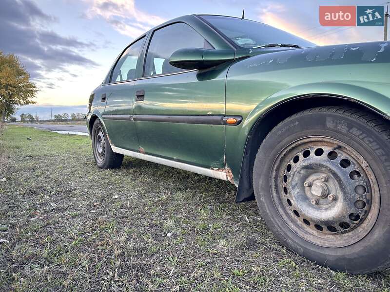 Седан Opel Vectra 1997 в Черкассах