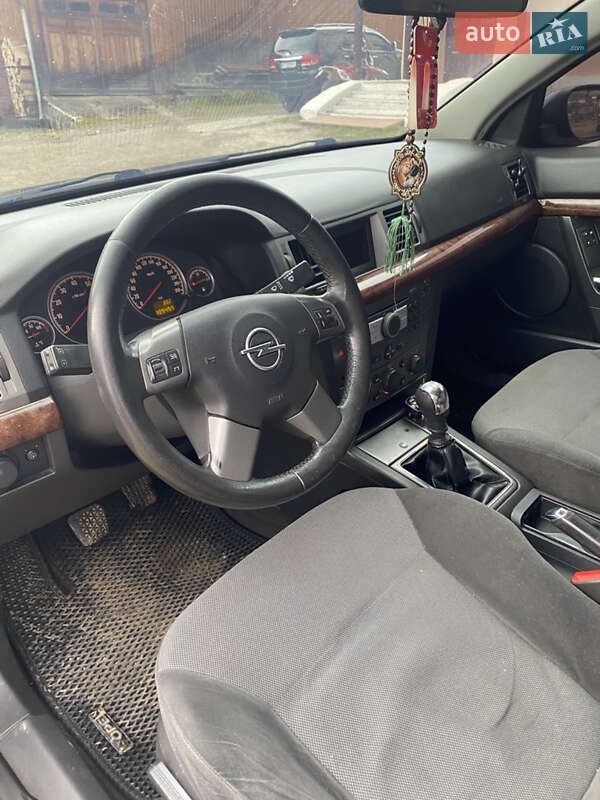 Универсал Opel Vectra 2005 в Ивано-Франковске фото 6 Универсал Opel Vectra 2005 в Ивано-Франковске