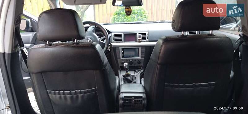 Ліфтбек Opel Vectra 2004 в Мукачевому