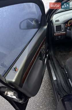 Седан Opel Vectra 2004 в Обухові