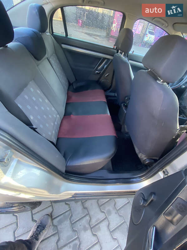 Седан Opel Vectra 2003 в Львове фото 16 Седан Opel Vectra 2003 в Львове