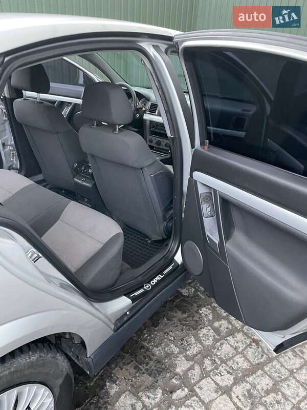 Лифтбек Opel Vectra 2004 в Хмельницком фото 13 Лифтбек Opel Vectra 2004 в Хмельницком