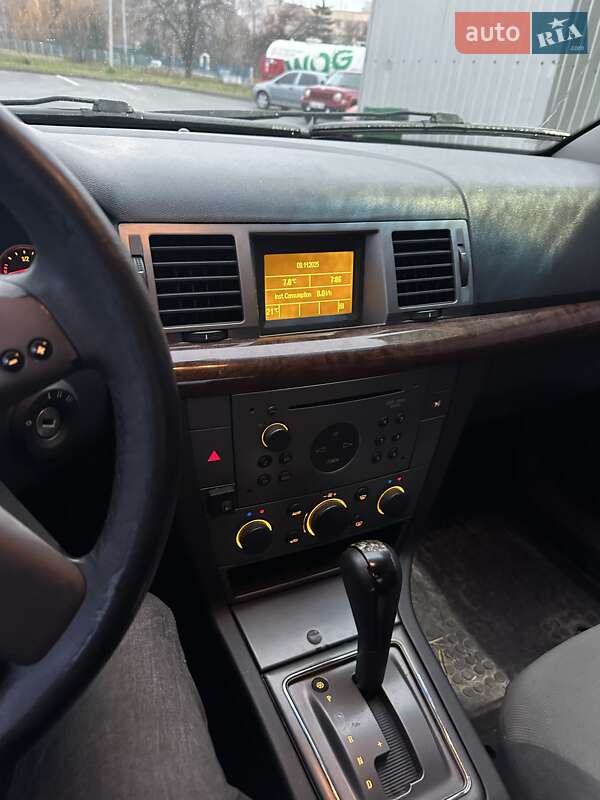 Седан Opel Vectra 2004 в Обухове фото 3 Седан Opel Vectra 2004 в Обухове