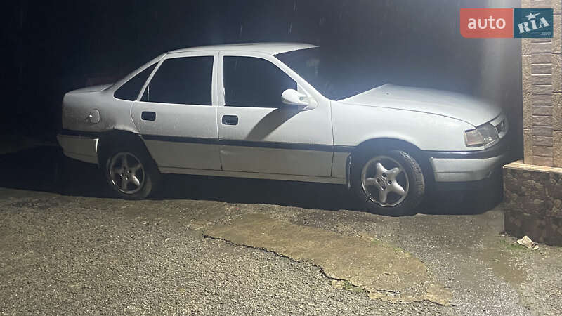 Седан Opel Vectra 1993 в Звягеле