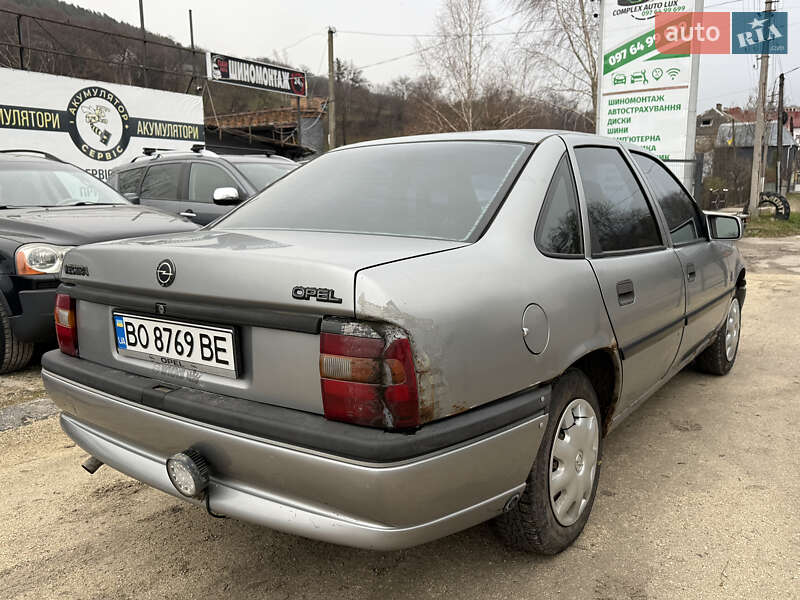 Седан Opel Vectra 1991 в Кременце фото 10 Седан Opel Vectra 1991 в Кременце