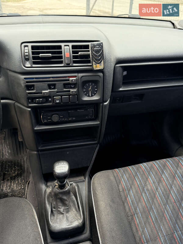 Седан Opel Vectra 1991 в Кременце фото 21 Седан Opel Vectra 1991 в Кременце