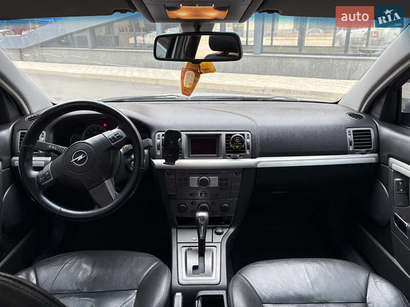 Седан Opel Vectra 2008 в Умани