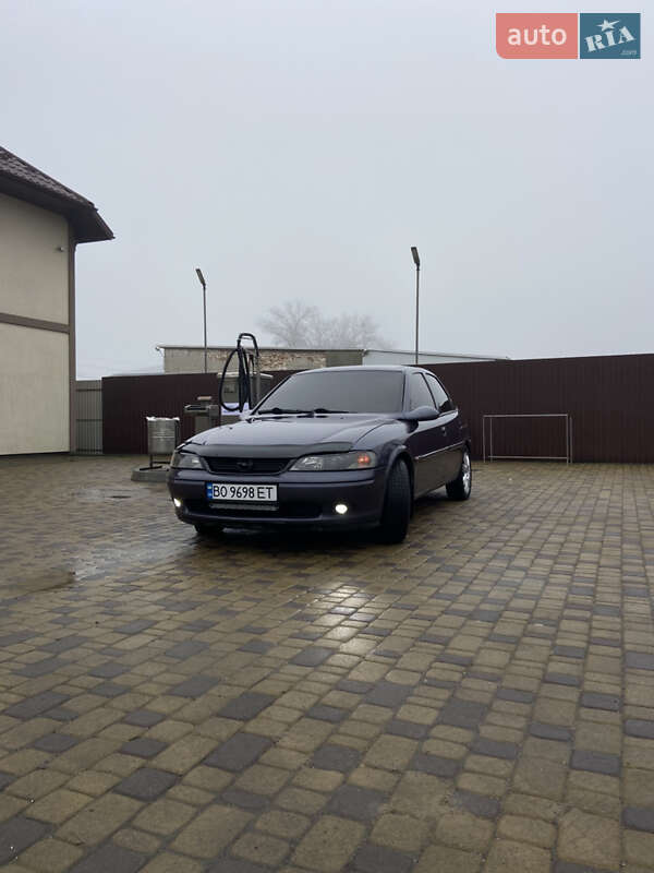 Седан Opel Vectra 1997 в Тернополі