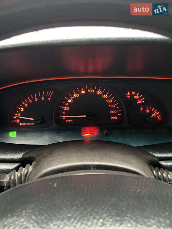 Седан Opel Vectra 1997 в Тернополі