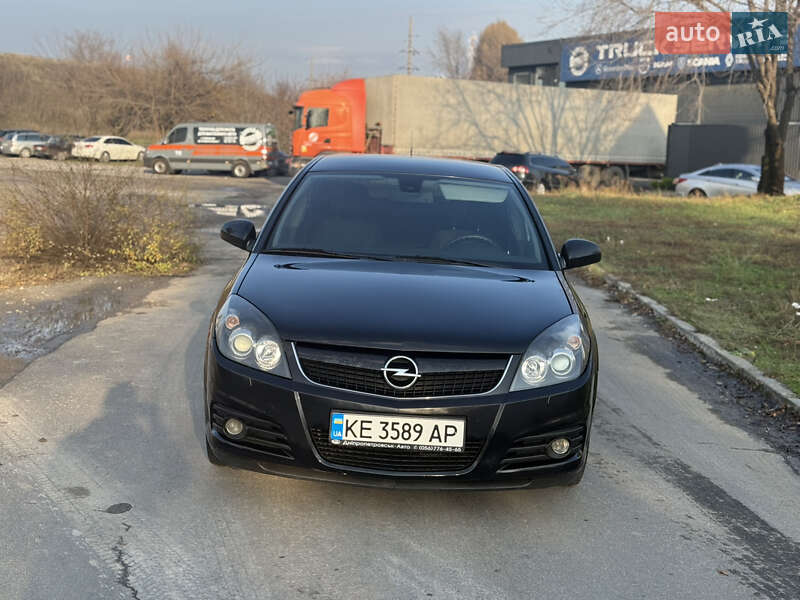 Ліфтбек Opel Vectra 2006 в Дніпрі