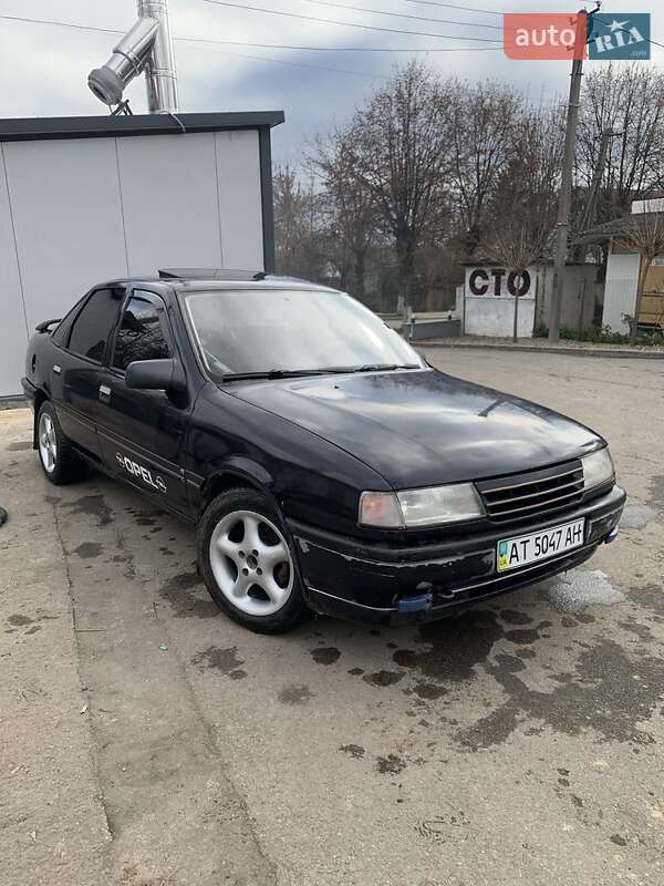 Седан Opel Vectra 1991 в Кельменцах