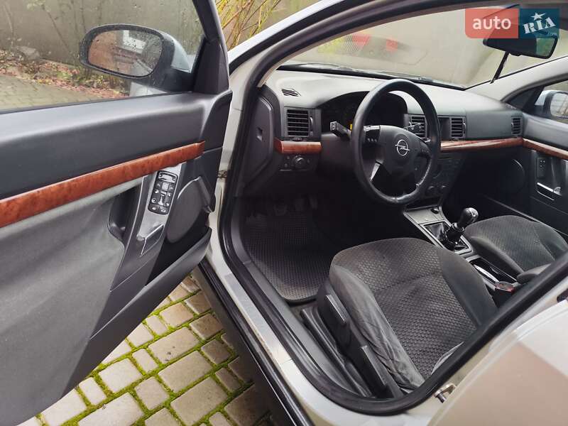 Седан Opel Vectra 2002 в Бердичеві