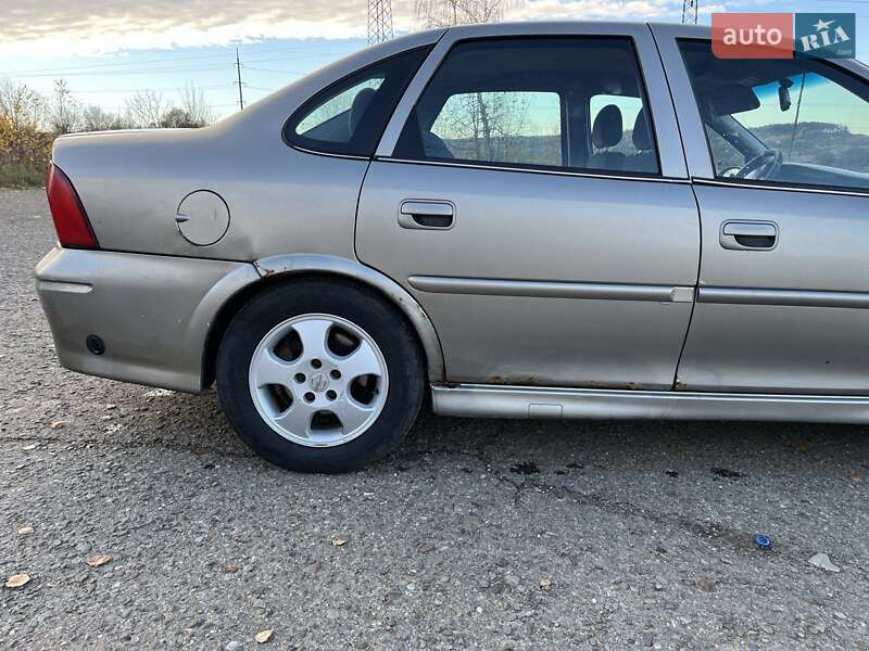 Седан Opel Vectra 1999 в Новом Роздоле