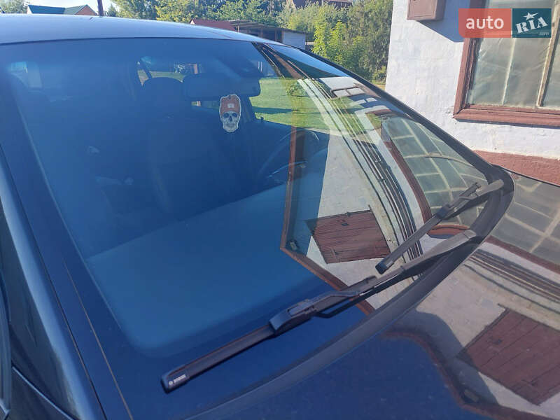 Седан Opel Vectra 2003 в Івано-Франківську