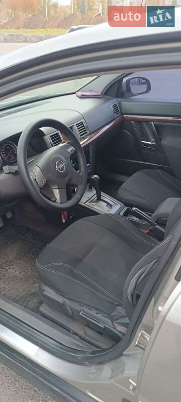 Седан Opel Vectra 2003 в Кривом Роге