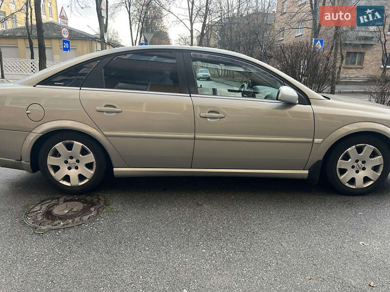 Лифтбек Opel Vectra 2008 в Киеве