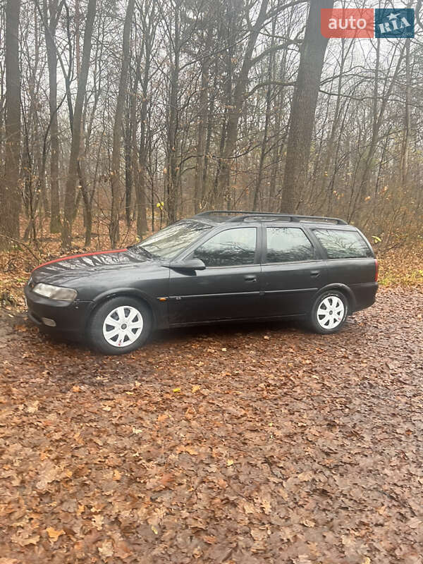 Универсал Opel Vectra 1998 в Львове