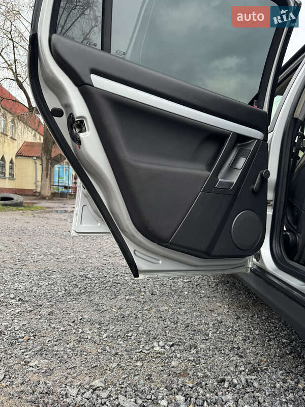 Седан Opel Vectra 2004 в Вінниці