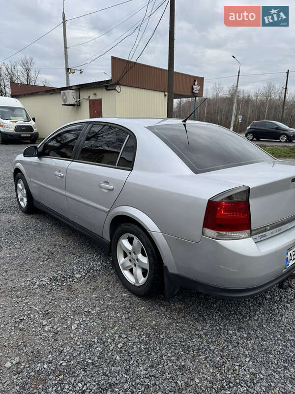 Седан Opel Vectra 2004 в Вінниці
