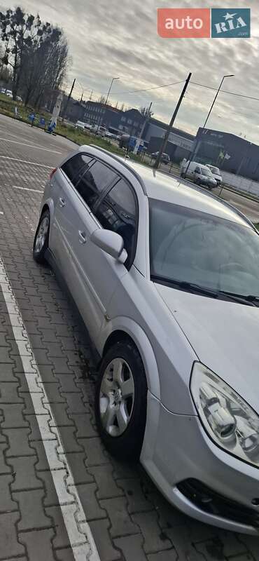 Універсал Opel Vectra 2005 в Житомирі