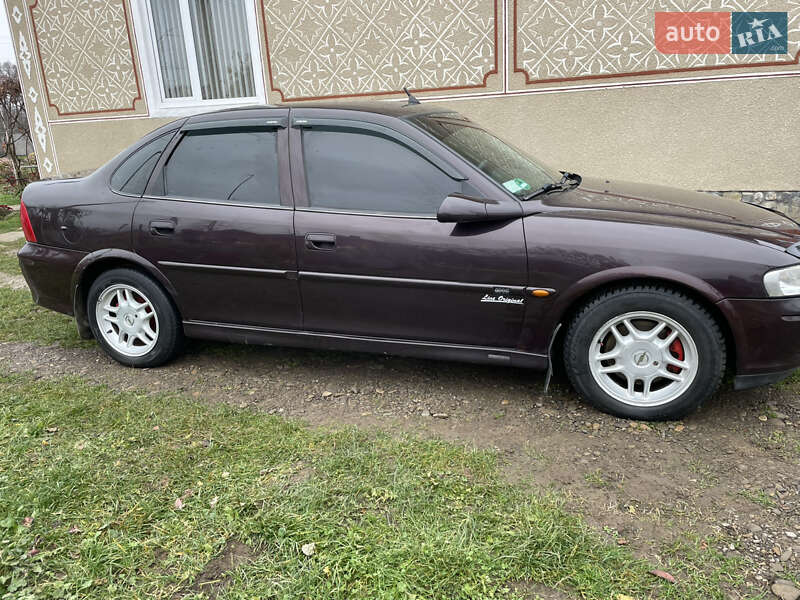 Седан Opel Vectra 2000 в Чернівцях