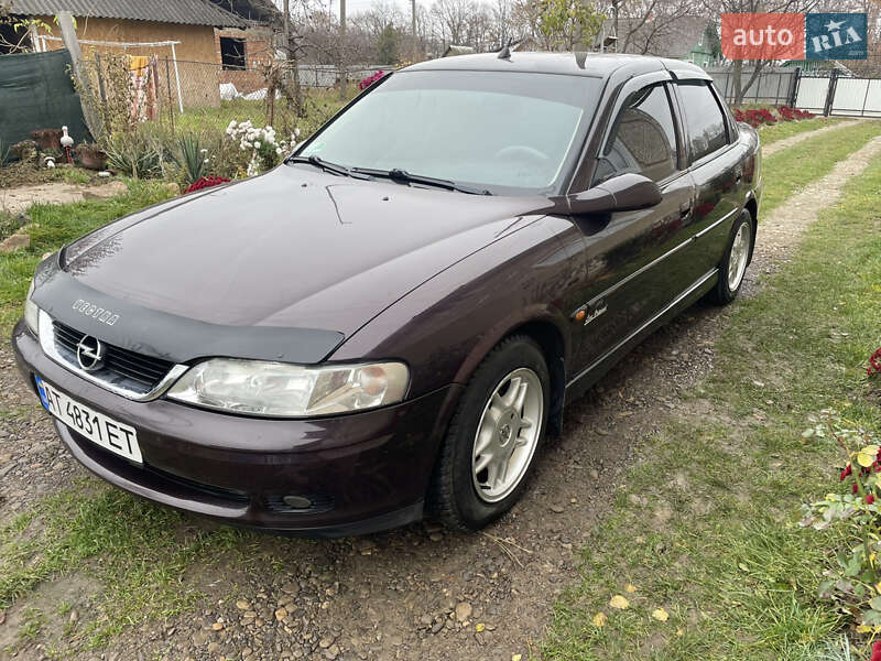 Седан Opel Vectra 2000 в Чернівцях