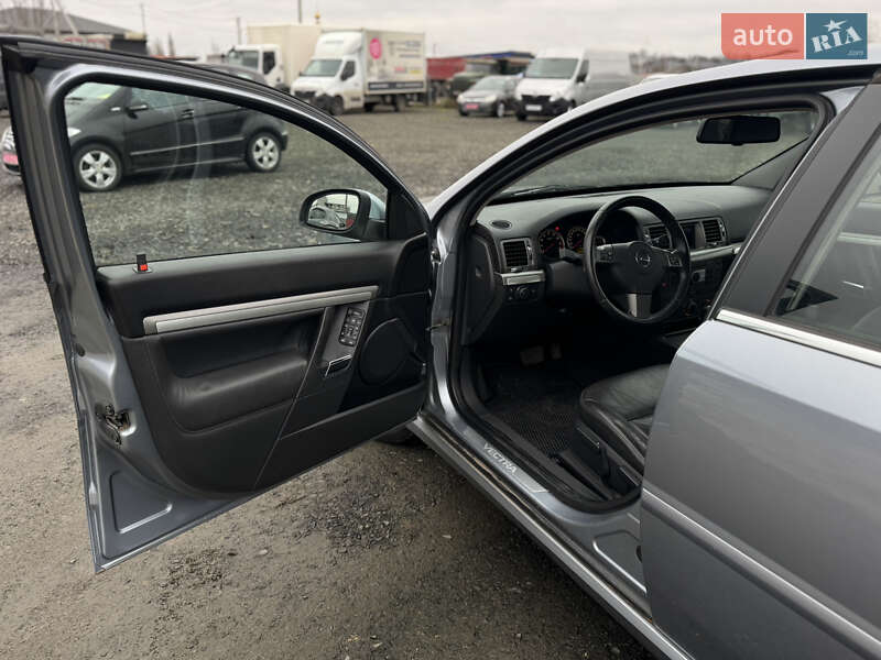 Седан Opel Vectra 2008 в Луцьку