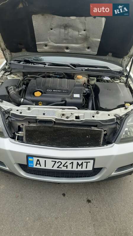 Лифтбек Opel Vectra 2004 в Володарке фото 15 Лифтбек Opel Vectra 2004 в Володарке