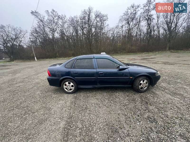Седан Opel Vectra 1999 в Днепре