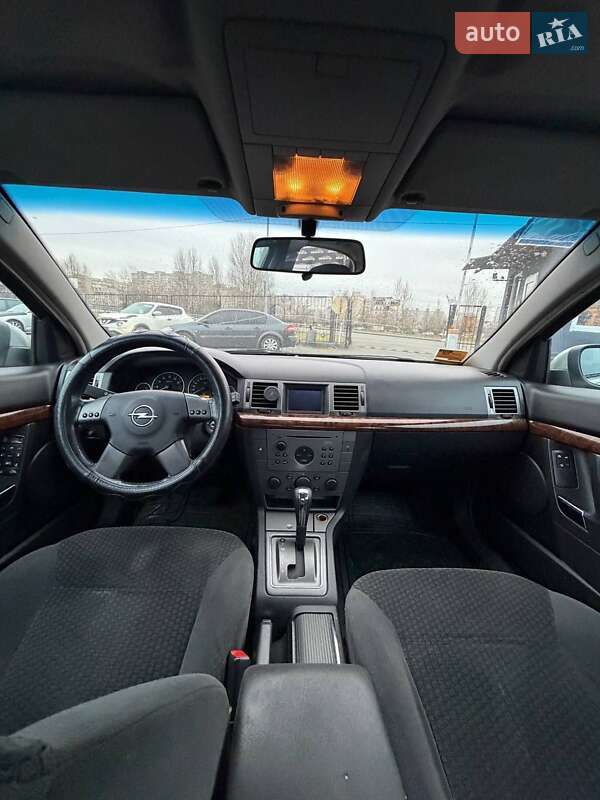 Седан Opel Vectra 2004 в Києві