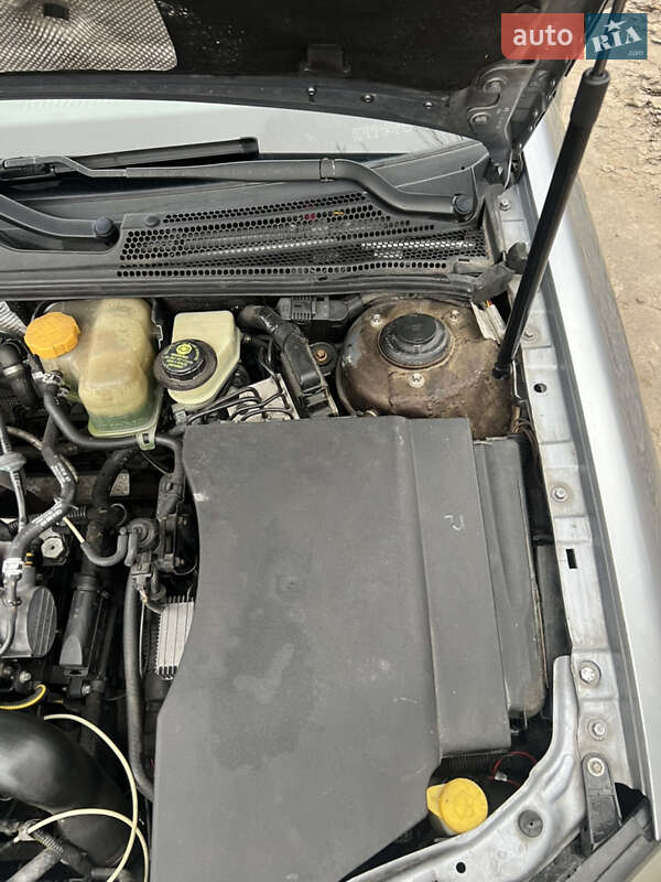 Седан Opel Vectra 2003 в Звягелі фото 19 Седан Opel Vectra 2003 в Звягелі