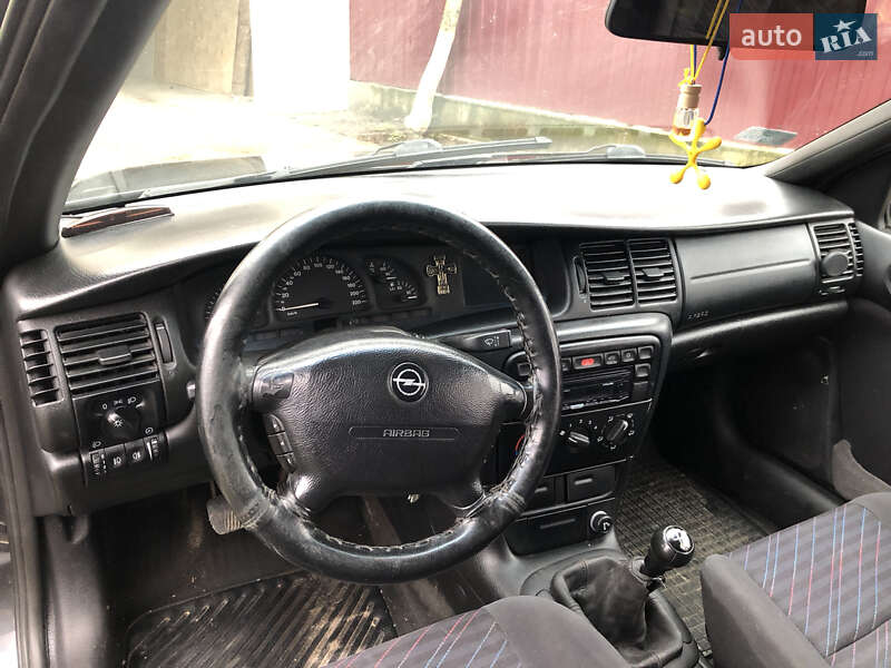 Універсал Opel Vectra 1997 в Кам'янці-Бузькій
