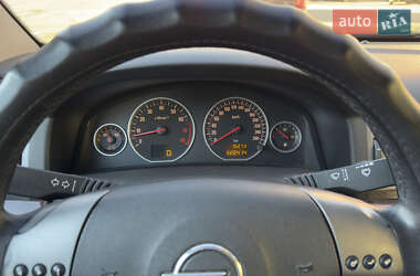 Универсал Opel Vectra 2004 в Полтаве