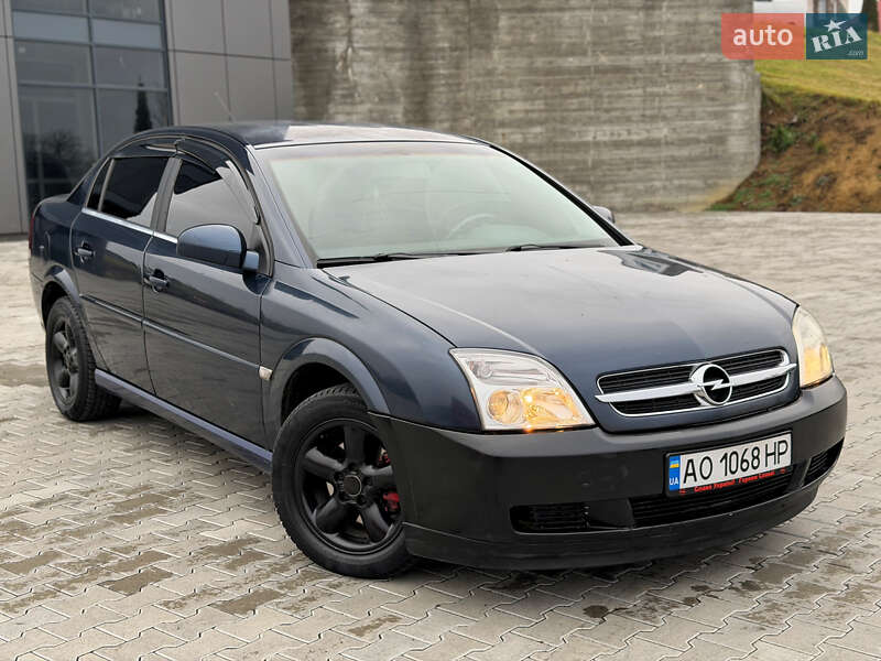 Седан Opel Vectra 2002 в Чернівцях