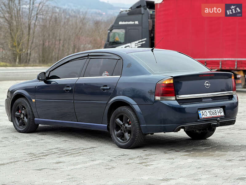 Седан Opel Vectra 2002 в Чернівцях