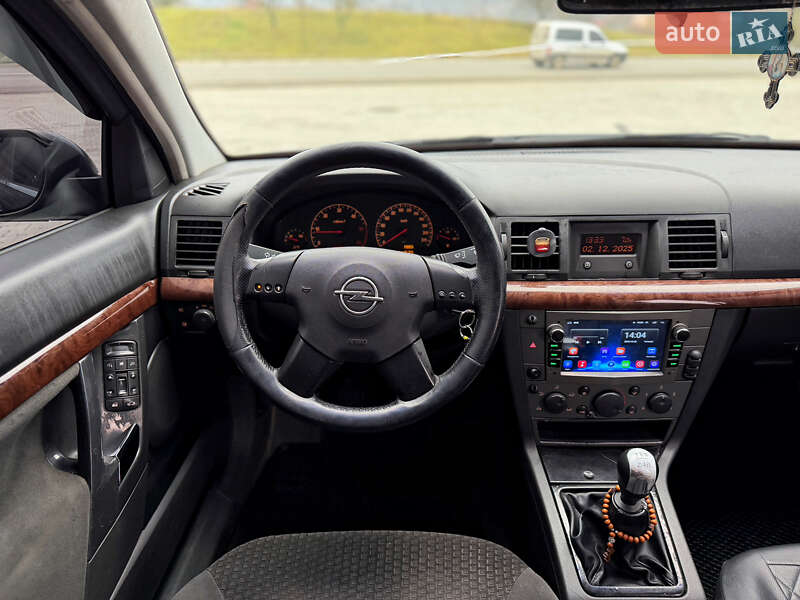 Седан Opel Vectra 2002 в Чернівцях