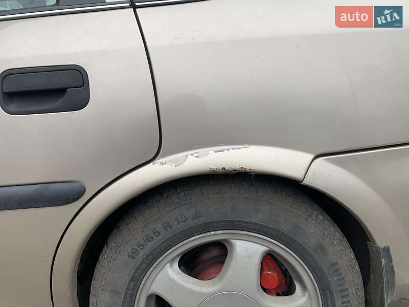 Седан Opel Vectra 1998 в Хмельницькому