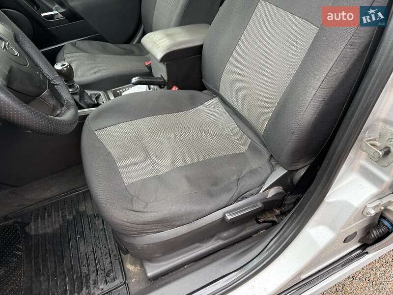 Седан Opel Vectra 2006 в Кропивницькому фото 8 Седан Opel Vectra 2006 в Кропивницькому