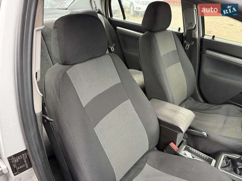 Седан Opel Vectra 2006 в Кропивницькому фото 18 Седан Opel Vectra 2006 в Кропивницькому