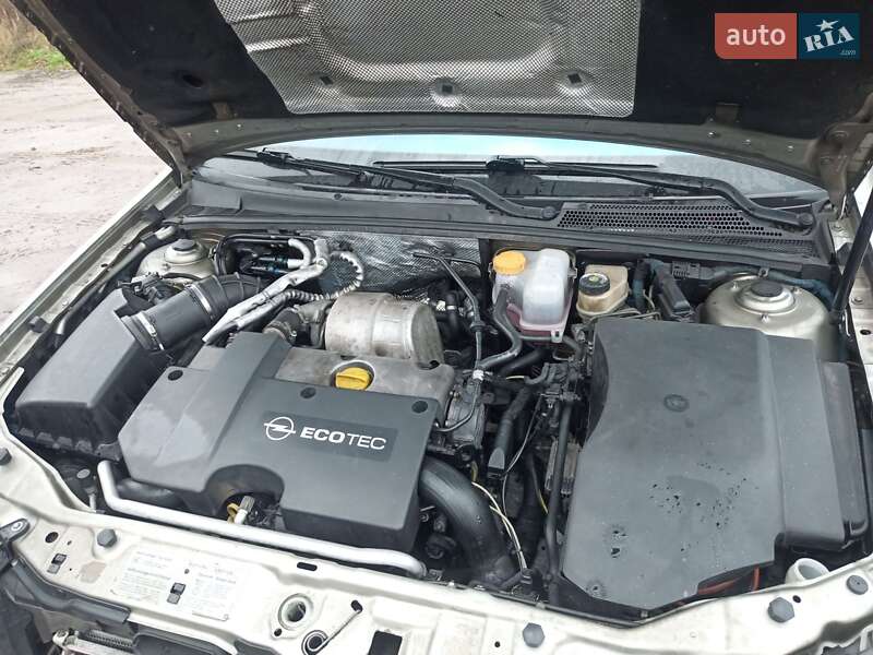 Седан Opel Vectra 2003 в Києві