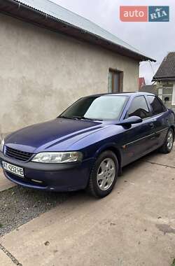 Седан Opel Vectra 1997 в Черновцах