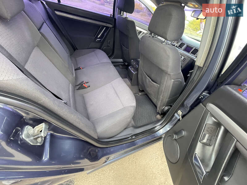 Седан Opel Vectra 2007 в Николаеве