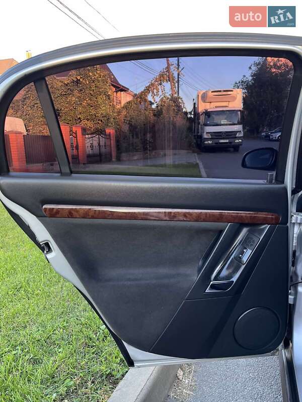 Седан Opel Vectra 2003 в Луцьку