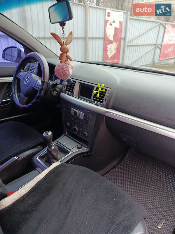 Седан Opel Vectra 2008 в Шполе